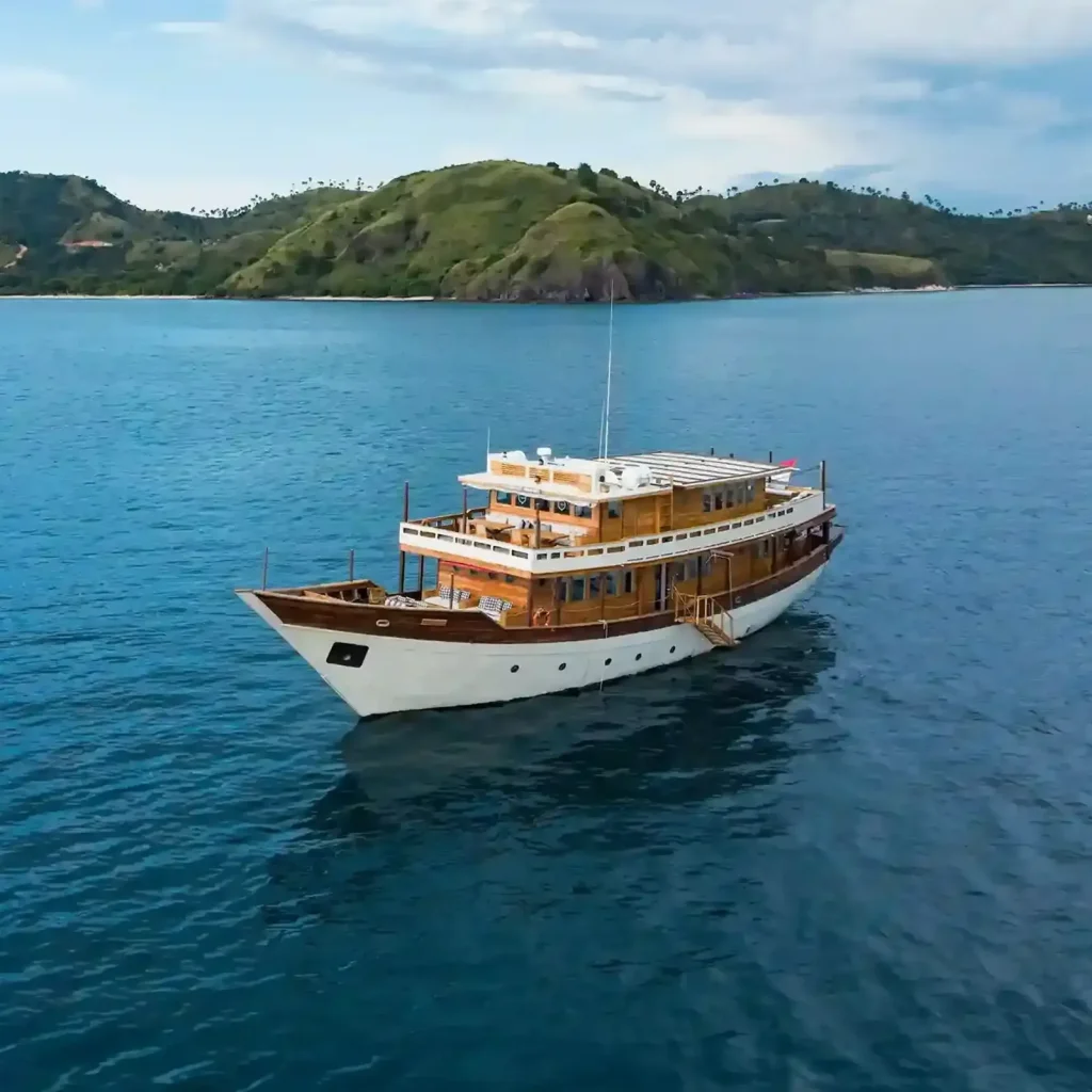 Mischeif 1 — Best Liveaboard Indonesia network photo