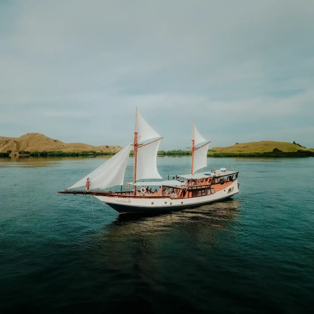Navila — Best Liveaboard Indonesia network photo