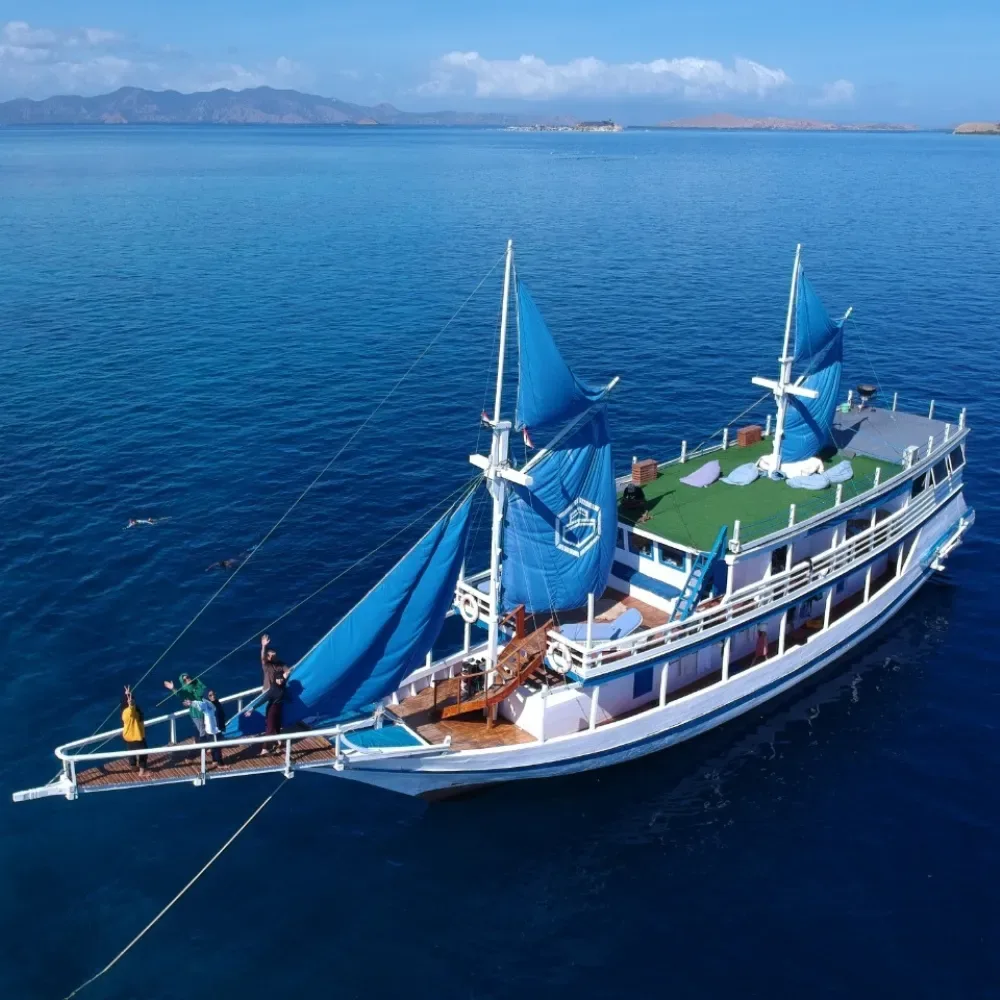 La Nissa Phinisi Exterior 1 1 — Best Liveaboard Indonesia network photo